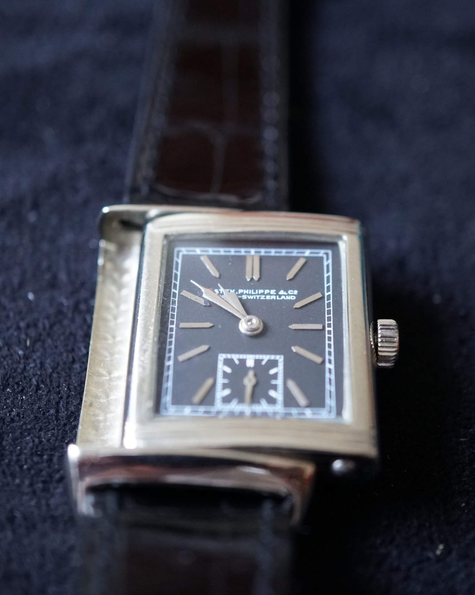 le-monde-edmond-the-patek-reverso